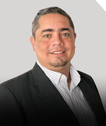 Wilmer Díaz: Client advisor - Serving Immigrants